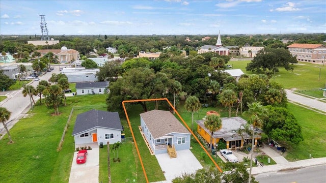 5 of 29 - 805 Avenue B Avenue, Fort Pierce, FL