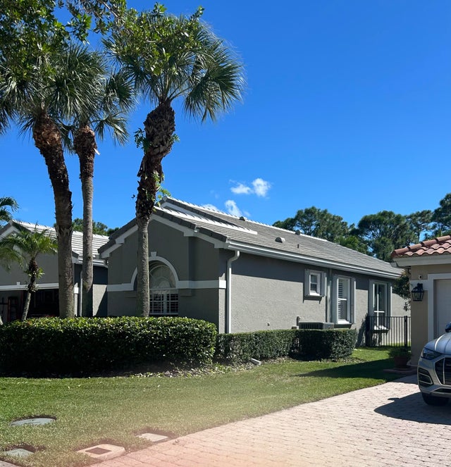 2 of 38 - 7007 Se Twin Oaks Circle, Stuart, FL