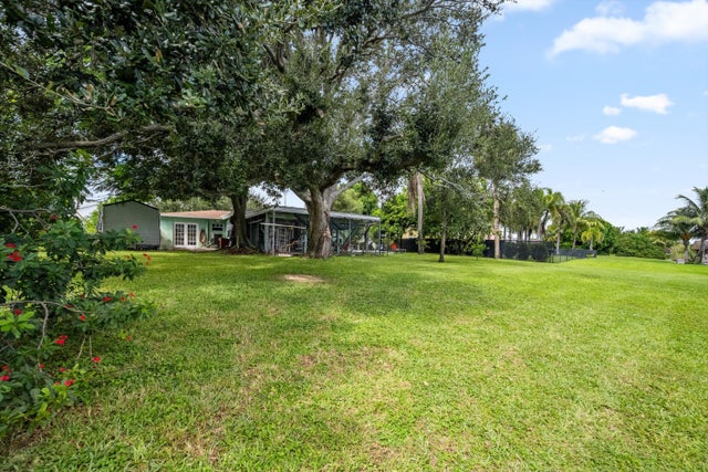 5 of 11 - 6400 Carambola Circle, West Palm Beach, FL