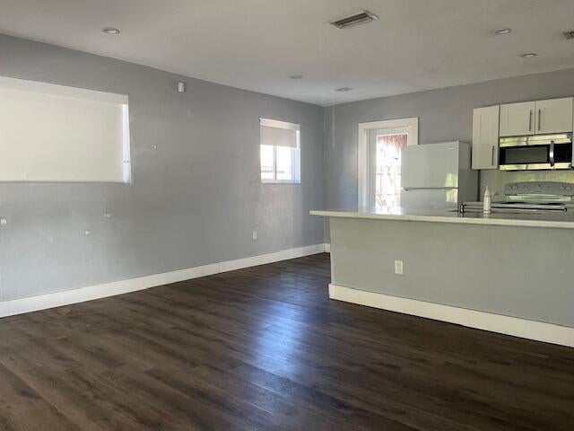 4 of 17 - 631 N 70th Avenue, Hollywood, FL