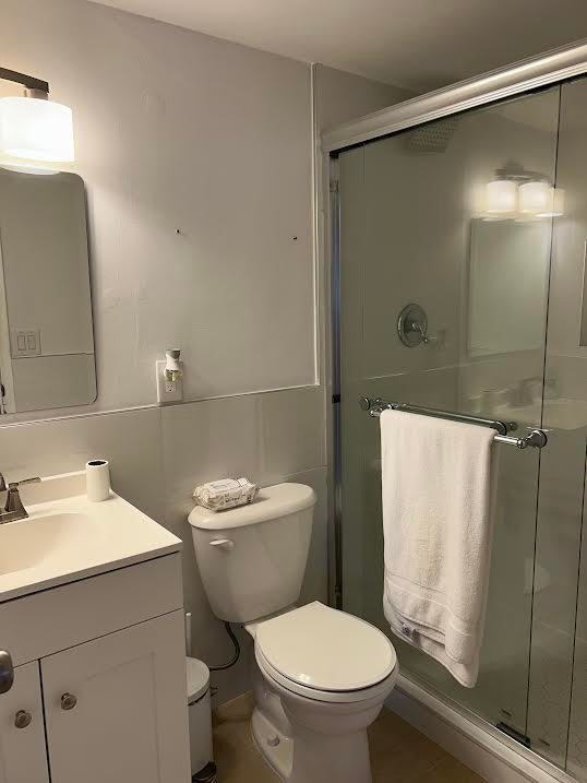 5 of 10 - 4500 N Federal Highway #134-d, Lighthouse Point, FL