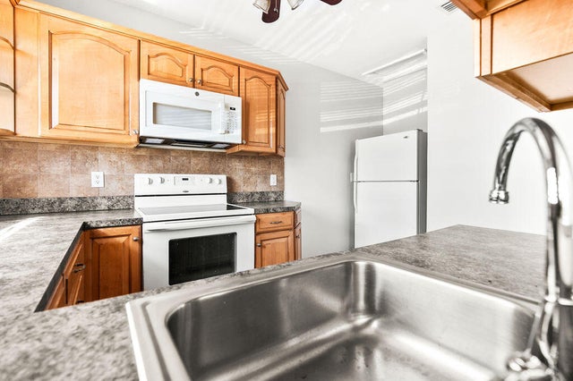 5 of 21 - 137 Hawthorne Drive, Lake Park, FL