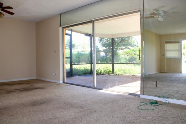 5 of 16 - 305 Se Airoso Boulevard, Port Saint Lucie, FL