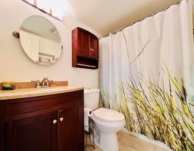 5 of 13 - 10 Kent A, West Palm Beach, FL