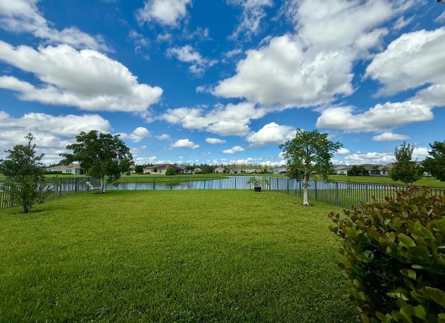 5 of 17 - 15127 Goldfinch Circle, Westlake, FL