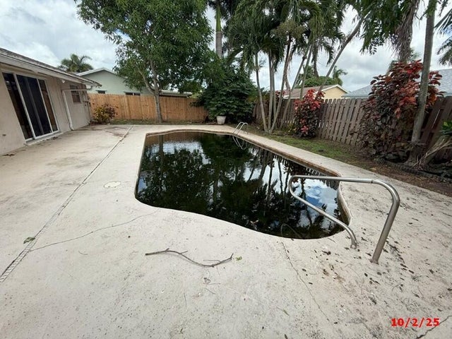 2 of 10 - 5340 Guildcrest Street, Lake Worth, FL