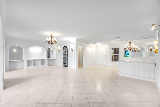 5 of 60 - 11603 Briarwood Circle #1, Boynton Beach, FL