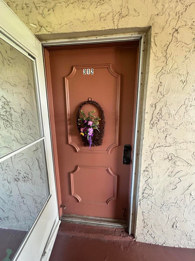 2 of 4 - 705 Lori Drive #312, Palm Springs, FL