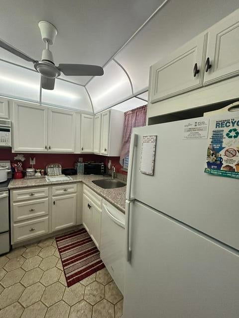 4 of 4 - 705 Lori Drive #312, Palm Springs, FL
