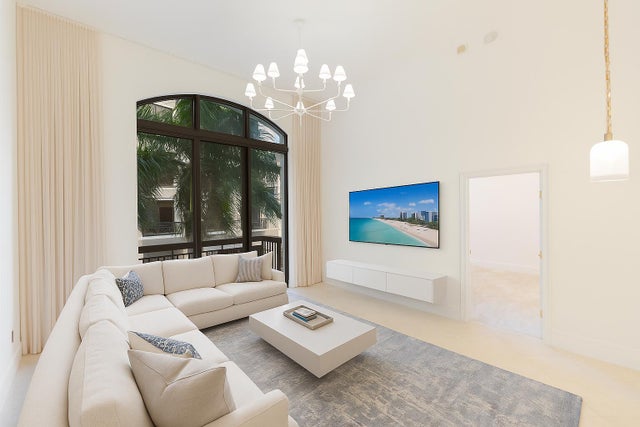 4 of 67 - 701 S Olive Avenue #206, West Palm Beach, FL