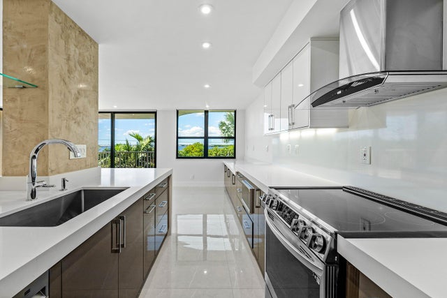 5 of 36 - 5480 N Ocean Drive #b1c, Singer Island, FL