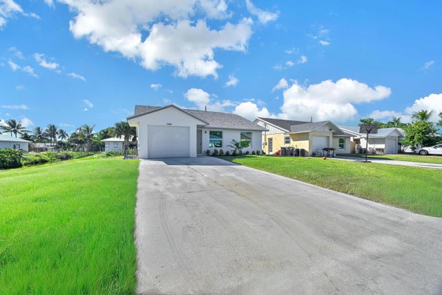 1 of 23 - 5584 Se Katharine Avenue, Stuart, FL