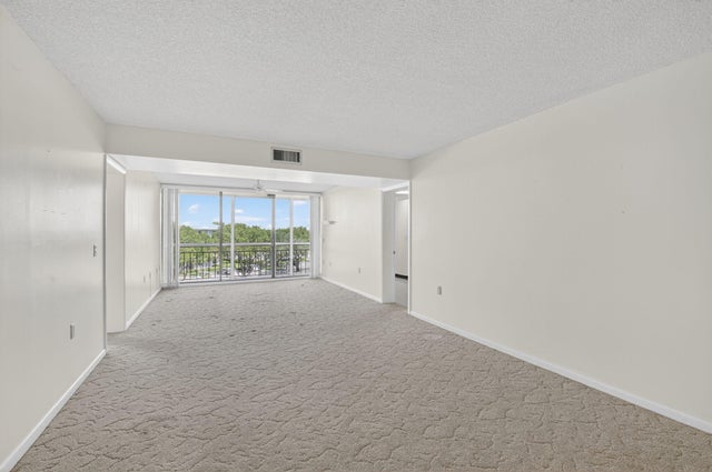 4 of 25 - 6193 Balboa Circle #403, Boca Raton, FL