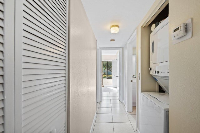 4 of 15 - 1111 Green Pine Boulevard #a2, West Palm Beach, FL
