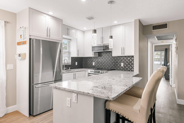 5 of 55 - 184 Oakridge L #184, Deerfield Beach, FL