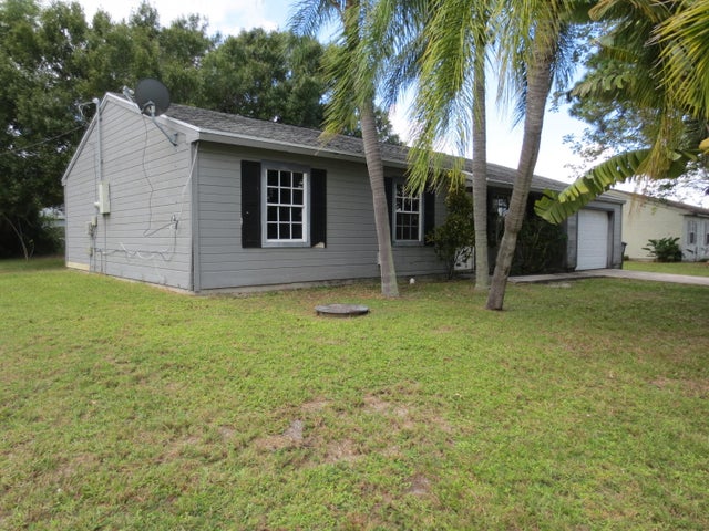4 of 25 - 3165 Se East Blackwell Drive, Port Saint Lucie, FL