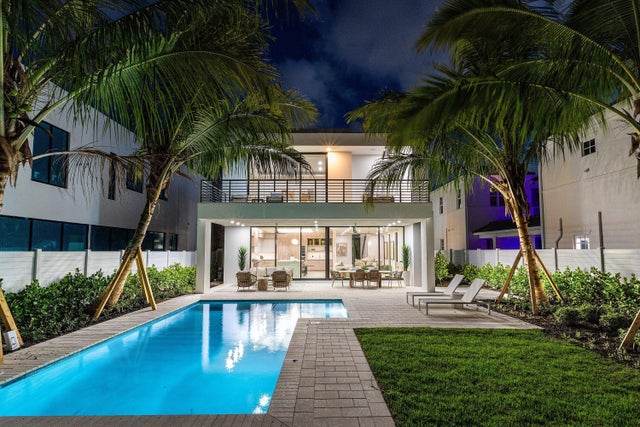 4 of 70 - 721 Lake Avenue N, Delray Beach, FL