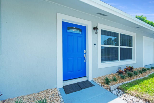 2 of 42 - 1605 E Place, West Palm Beach, FL