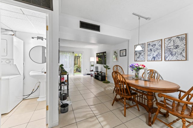 4 of 25 - 803 W Oakland Park Boulevard #a7, Oakland Park, FL