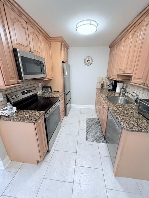 1 of 57 - 310 Grantham A, Deerfield Beach, FL