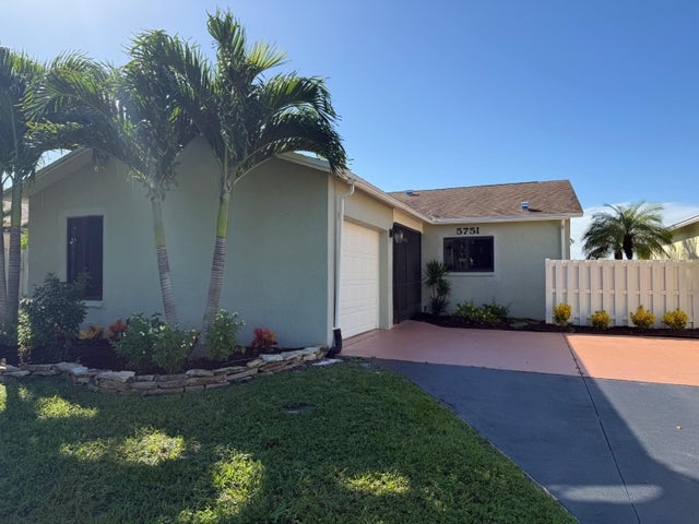 5751 Mirror Lakes Boulevard, Boynton Beach