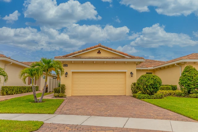 1 of 27 - 21012 Sw Modena Way, Port Saint Lucie, FL