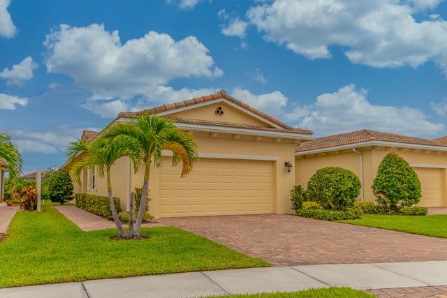 2 of 27 - 21012 Sw Modena Way, Port Saint Lucie, FL