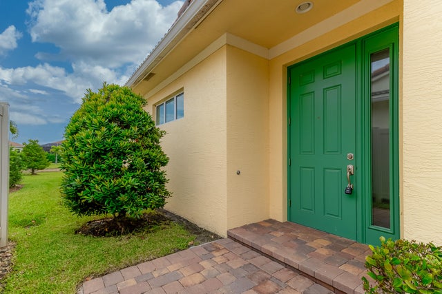 4 of 27 - 21012 Sw Modena Way, Port Saint Lucie, FL