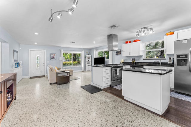 4 of 32 - 439 45th Street, West Palm Beach, FL