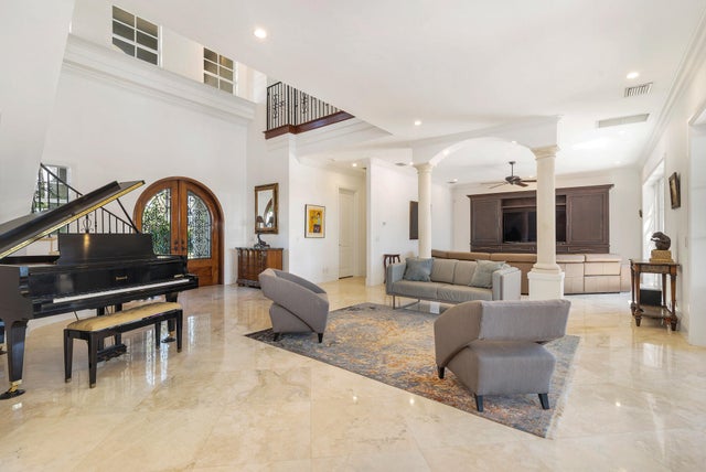 4 of 33 - 702 Se 7th Street, Delray Beach, FL