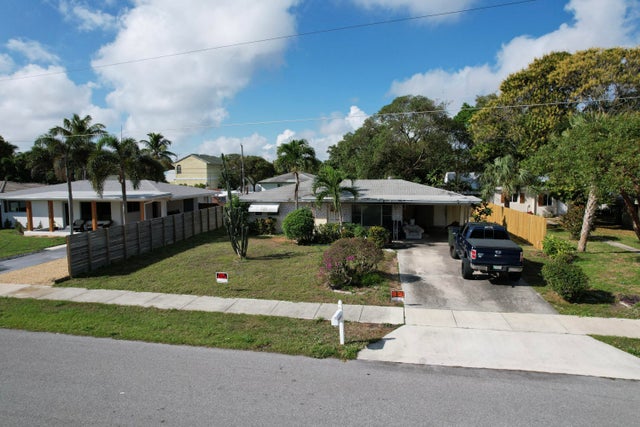 1 of 4 - 910 Se 3rd Avenue, Delray Beach, FL