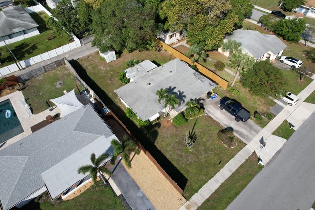 2 of 4 - 910 Se 3rd Avenue, Delray Beach, FL