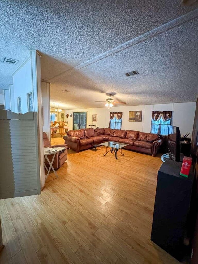 4 of 19 - 3397 Lake Overlook Pl, Lantana, FL