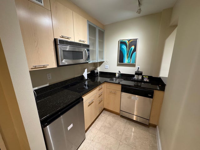 4 of 17 - 2670 E Sunrise Boulevard #318, Fort Lauderdale, FL