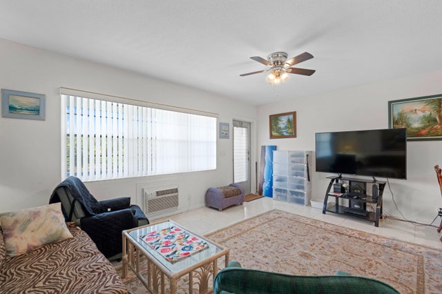 2 of 15 - 279 Coventry L, West Palm Beach, FL