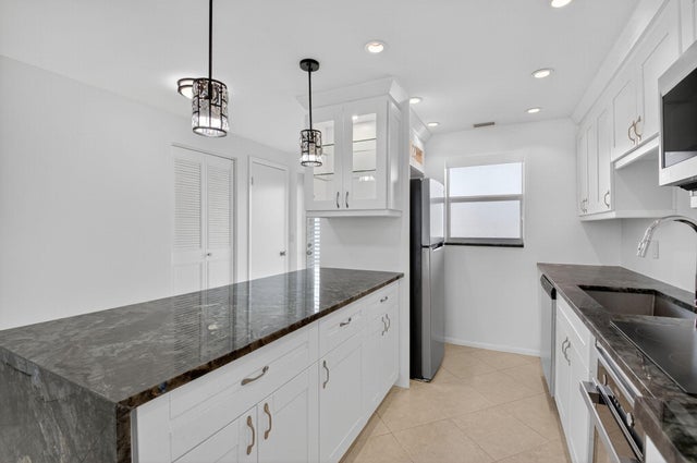 4 of 50 - 3101 S Ocean Boulevard #514, Highland Beach, FL