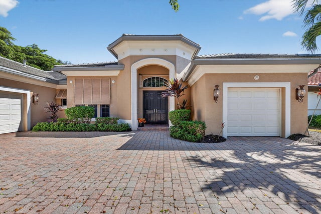 1 of 72 - 343 Sw Harbor View Drive, Palm City, FL