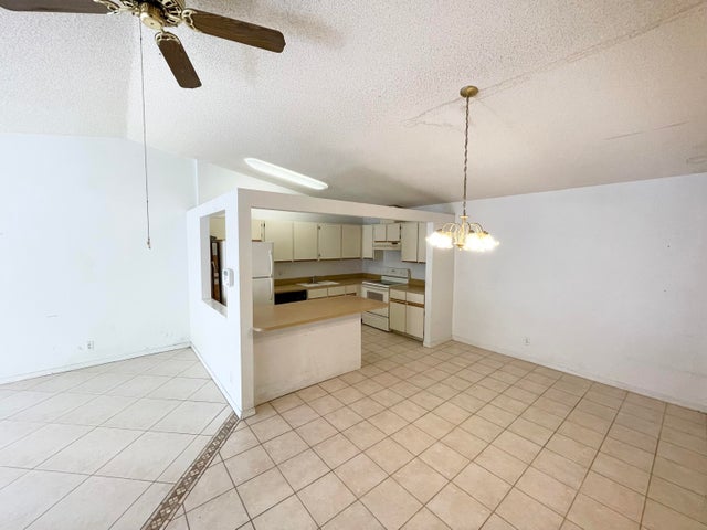 3 of 12 - 4290 Woodstock Drive #d, West Palm Beach, FL