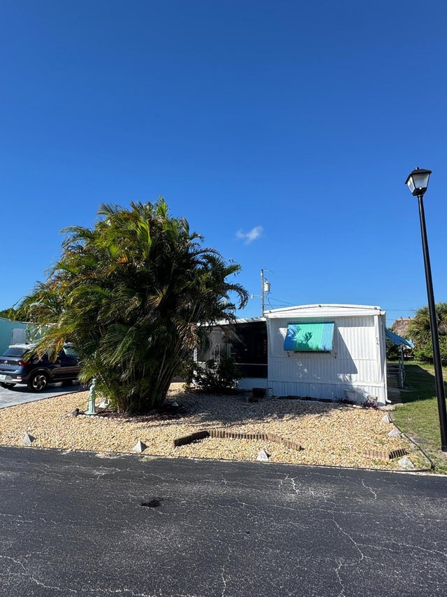 2 of 32 - 11055 Se Federal Highway #54, Hobe Sound, FL