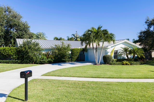 1 of 60 - 1821 Ascott Road, North Palm Beach, FL