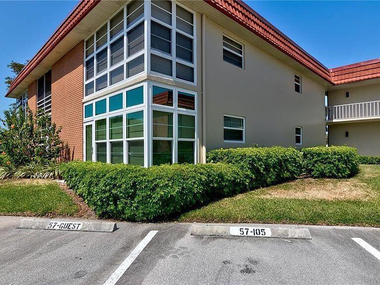 63 Tall Oaks Cir, Tequesta