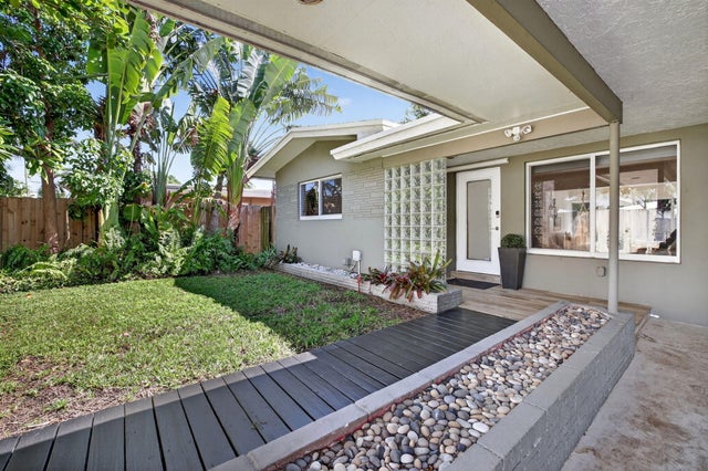 4 of 24 - 554 Nw 45th Court, Oakland Park, FL