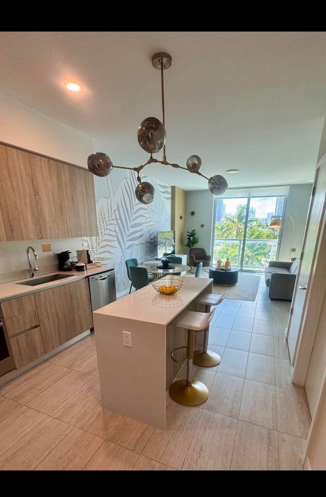 1 of 1 - 3900 Biscayne Boulevard #s-304, Miami, FL