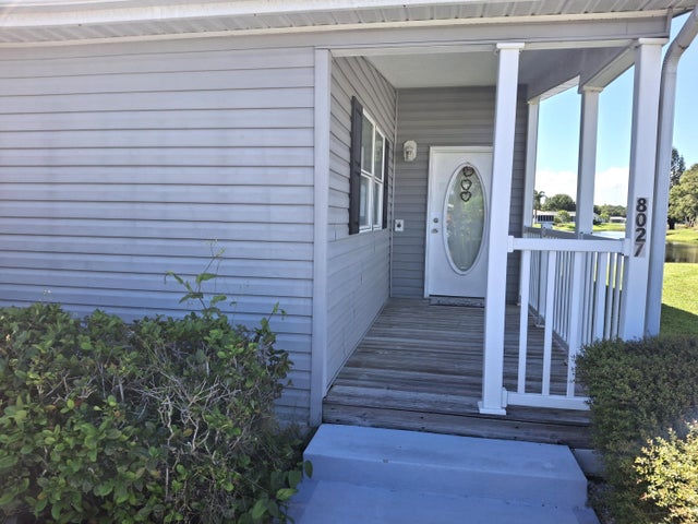 2 of 34 - 8027 9th Hole Drive, Port Saint Lucie, FL