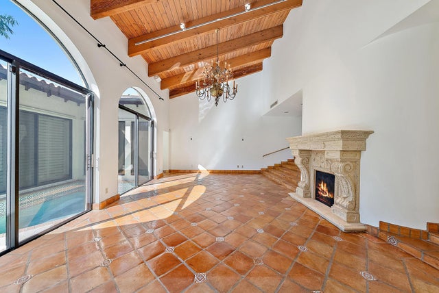 4 of 8 - 260 Everglade Avenue, Palm Beach, FL