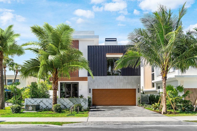 1 of 84 - 810 Palm Trail, Delray Beach, FL