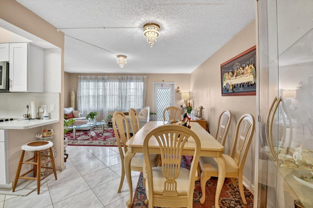 5 of 33 - 1069 Cornwall D #d, Boca Raton, FL