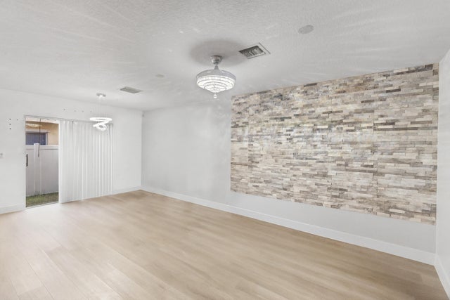 2 of 17 - 176 Se 2nd Street Se, Deerfield Beach, FL