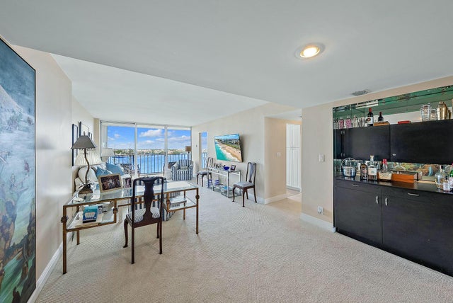 3 of 20 - 1801 S Flagler Drive #1206, West Palm Beach, FL