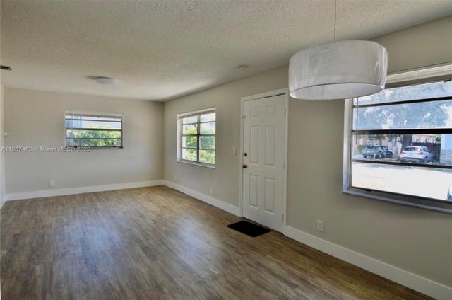 4 of 16 - 2223 Hope Street, Hollywood, FL